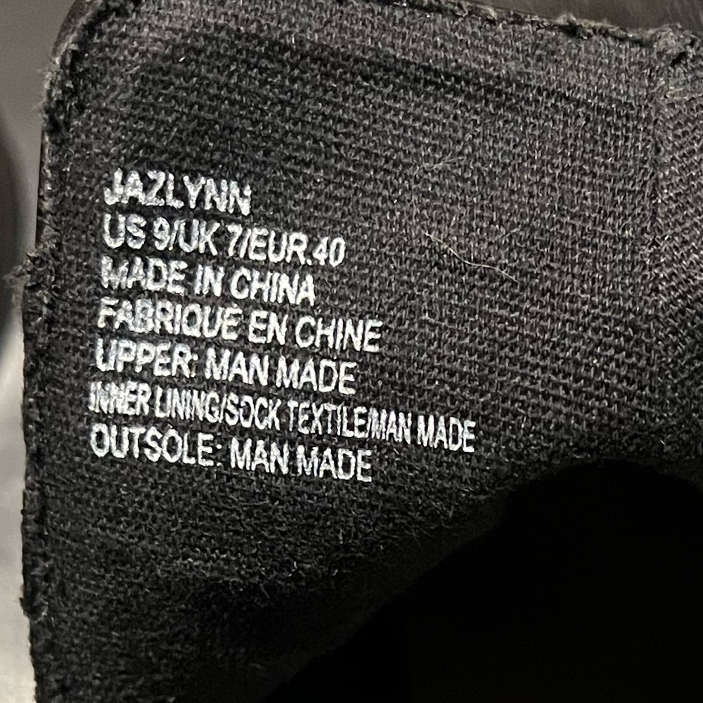 Nice comfortable and chic looking black booties